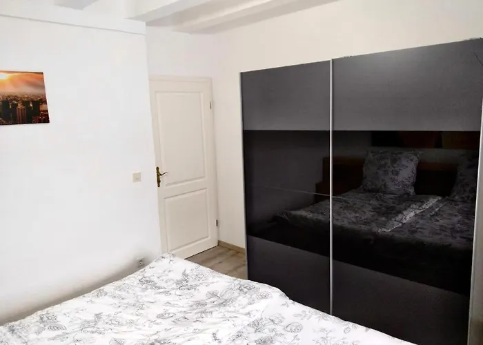 Appartement Ferien Und Monteurwohnung *